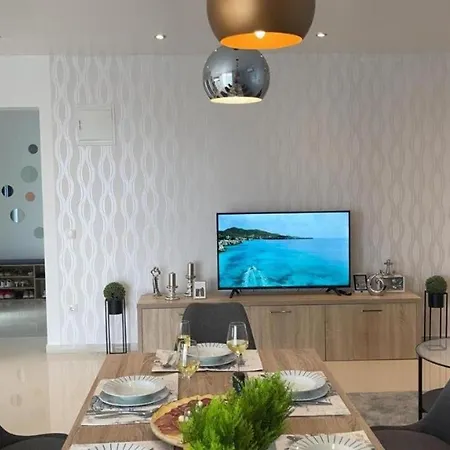 Luxe House Vodnjan With Pool Vila